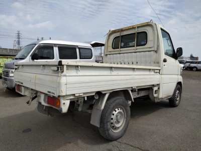 NISSAN NT100 CLIPPER