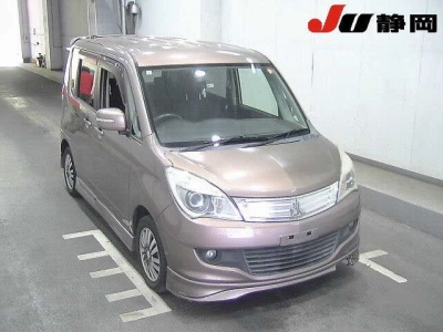 MITSUBISHI DELICA D:2