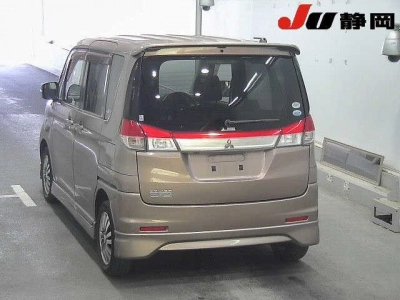 MITSUBISHI DELICA D:2