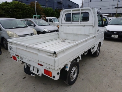 NISSAN NT100 CLIPPER