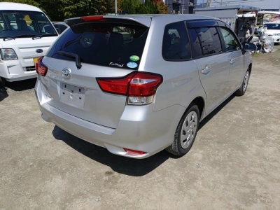 TOYOTA COROLLA FIELDER