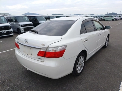 TOYOTA PREMIO