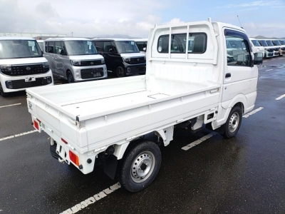 NISSAN NT100 CLIPPER