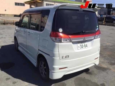 MITSUBISHI DELICA D:2