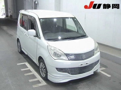 MITSUBISHI DELICA D:2