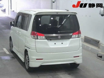 MITSUBISHI DELICA D:2