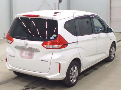 HONDA FREED + HYBRID