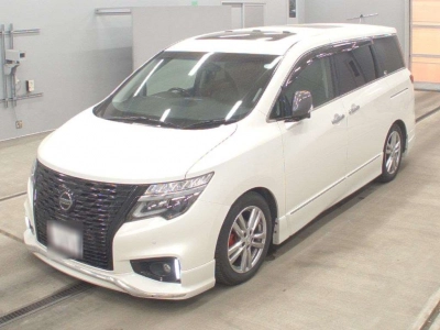 NISSAN ELGRAND