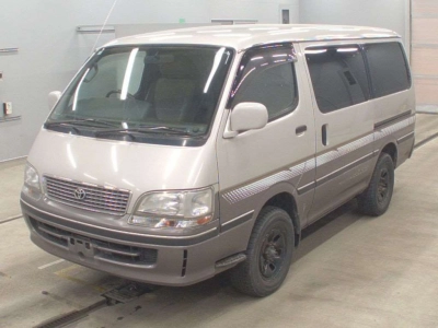 TOYOTA HIACE WAGON