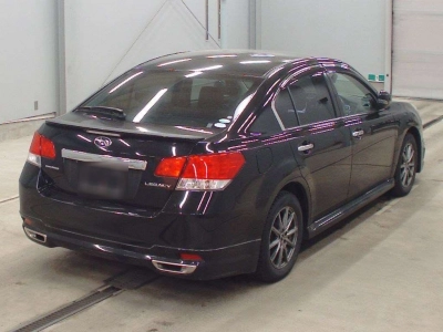 SUBARU LEGACY B4