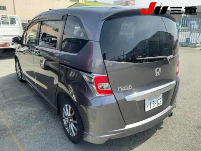 HONDA FREED