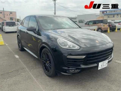 PORSCHE CAYENNE