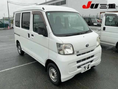 TOYOTA PIXIS VAN