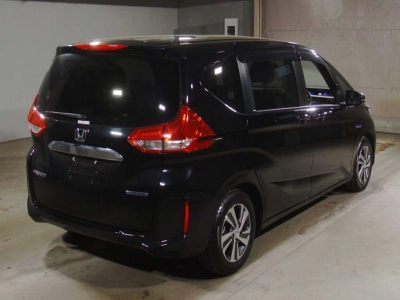 HONDA FREED HYBRID