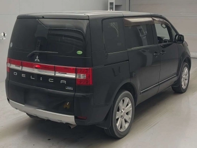 MITSUBISHI DELICA D:5