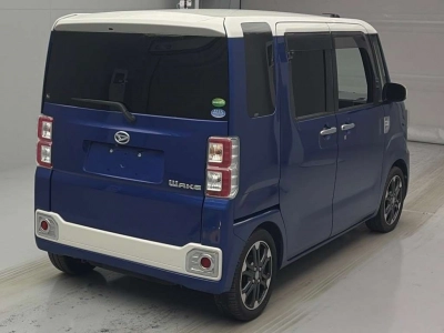 DAIHATSU WAKE