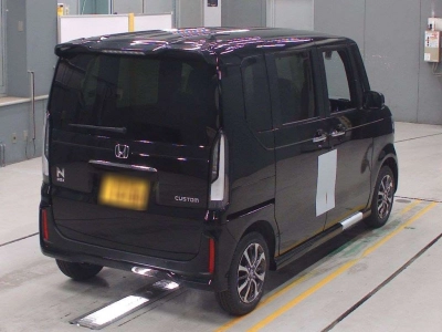 HONDA N BOX CUSTOM