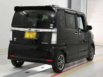 HONDA N BOX CUSTOM