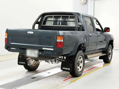 TOYOTA HILUX PICK UP