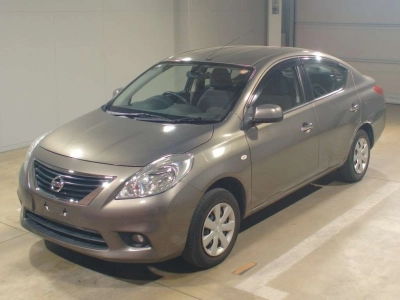 NISSAN TIIDA LATIO