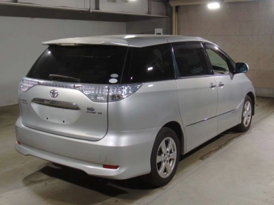 TOYOTA ESTIMA HYBRID