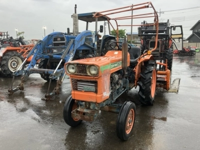 KUBOTA KUBOTA