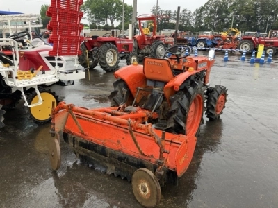 KUBOTA KUBOTA