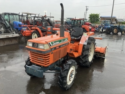 KUBOTA KUBOTA