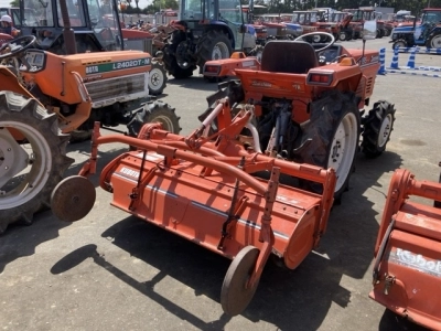 KUBOTA KUBOTA