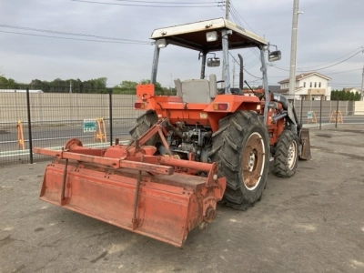 KUBOTA KUBOTA
