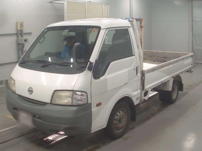 NISSAN VANETTE TRUCK