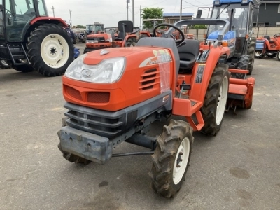 KUBOTA KUBOTA