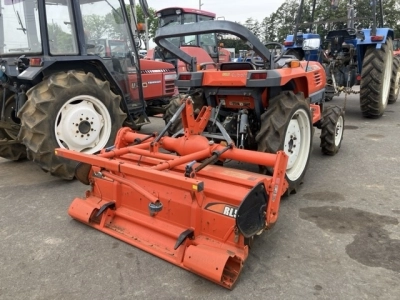 KUBOTA KUBOTA