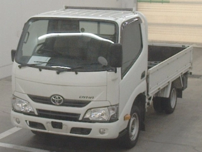 TOYOTA DYNA