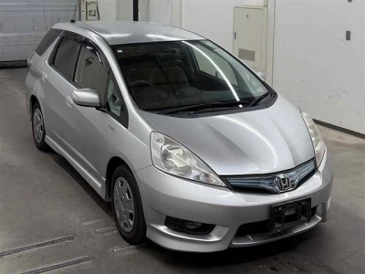 HONDA FIT SHUTTLE HYBRID