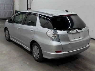 HONDA FIT SHUTTLE HYBRID