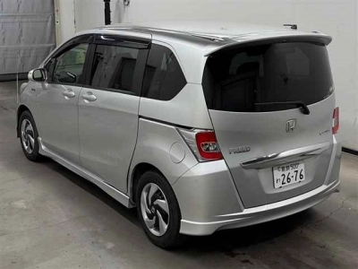 HONDA FREED HYBRID