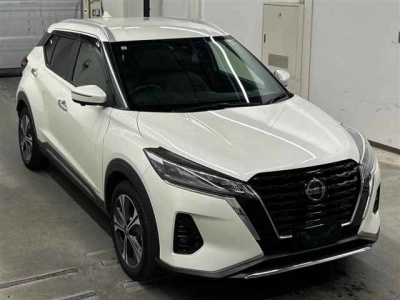 NISSAN KICKS