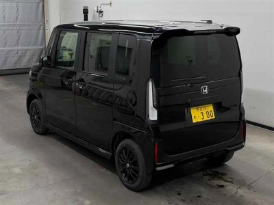 HONDA N BOX CUSTOM