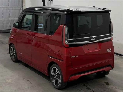 NISSAN ROOX