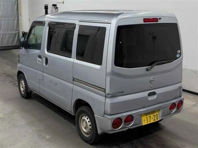 NISSAN CLIPPER VAN