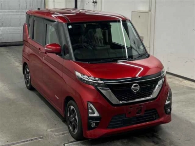 NISSAN ROOX