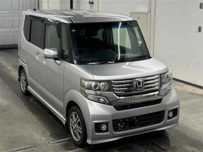 HONDA N BOX CUSTOM