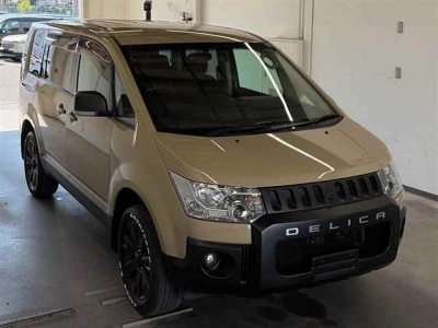 MITSUBISHI DELICA D:5