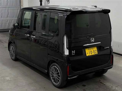 HONDA N BOX CUSTOM