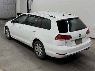 VOLKSWAGEN GOLF VARIANT