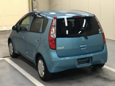 MITSUBISHI COLT