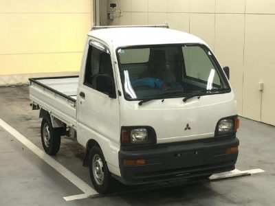 MITSUBISHI MINICAB
