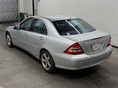 MERCEDES BENZ C CLASS