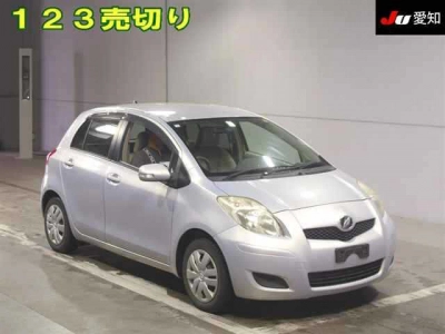 TOYOTA VITZ